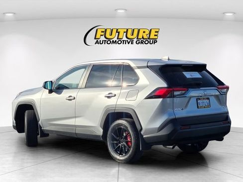 Certified 2024 Toyota RAV4 LE AWD/4WD image 7