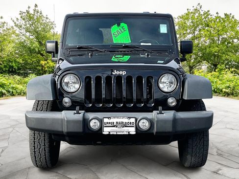 Used 2018 Jeep Wrangler Unlimited Sport w/ Connectivity Group image 3