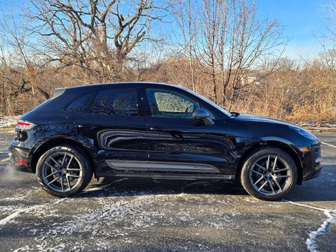 Used 2025 Porsche Macan Turbo image 8