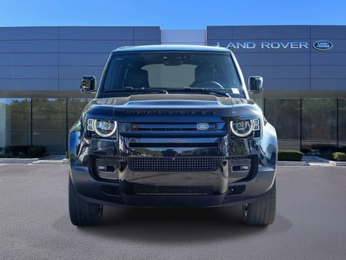 Used 2023 Land Rover Defender 110 SE AWD/4WD image 2
