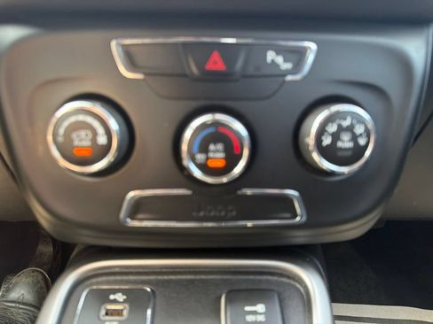 Used 2018 Jeep Compass Sport FWD image 22