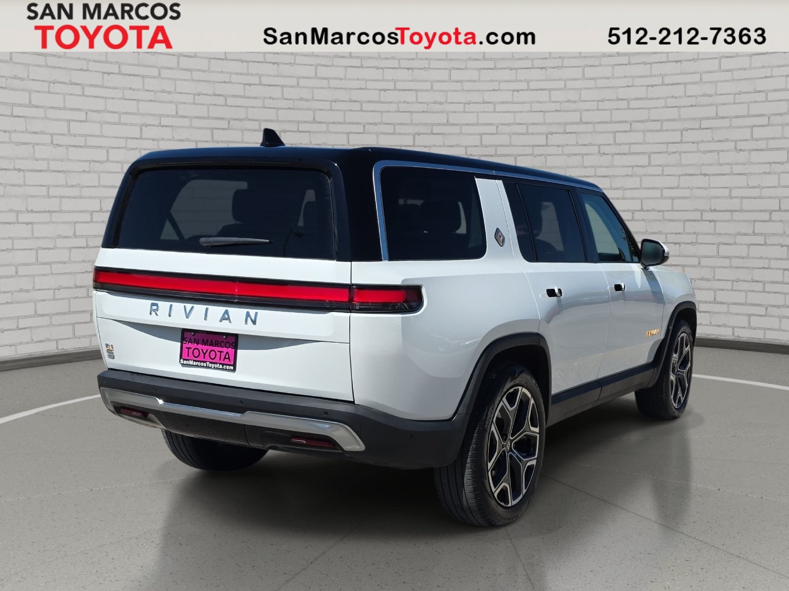 Used 2024 Rivian R1S Adventure Quad AWD/4WD image 6