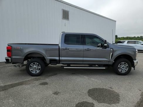 Used 2025 Ford F250 Lariat AWD/4WD image 28