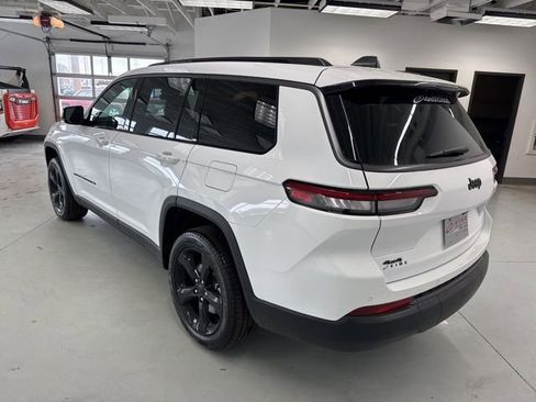 New 2026 Jeep Grand Cherokee L Limited w/ Limited Altitude Package AWD/4WD image 5
