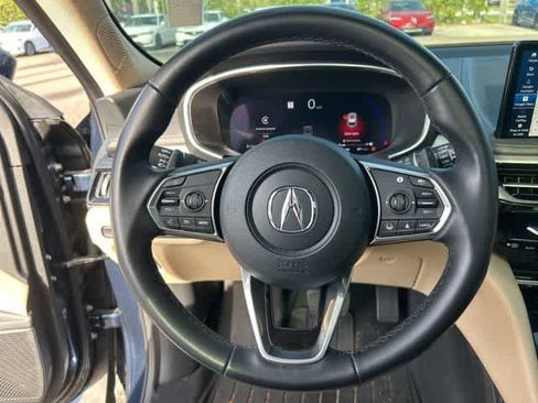 Used 2025 Acura MDX FWD image 14