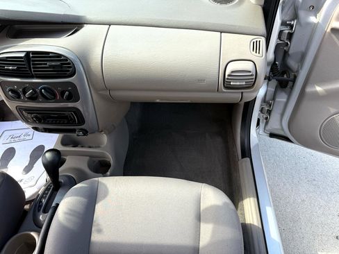 Used 2005 Dodge Neon SXT image 27