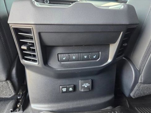 Used 2024 Toyota Tundra Platinum AWD/4WD image 23