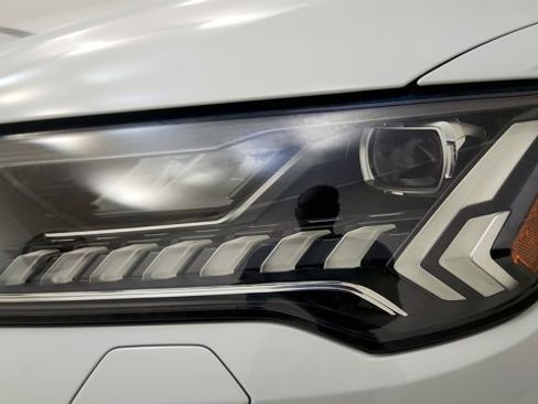 Used 2023 Audi Q7 3.0T Prestige w/ Prestige Package AWD/4WD image 24
