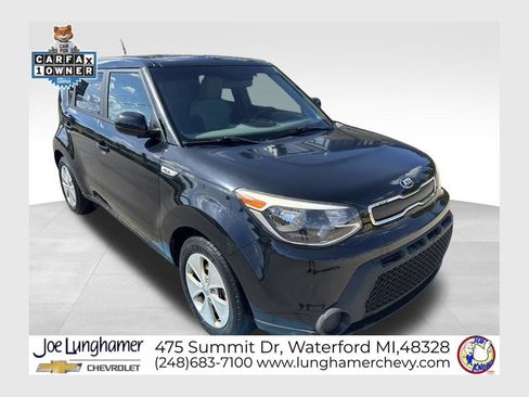 Used 2016 Kia Soul FWD image 1
