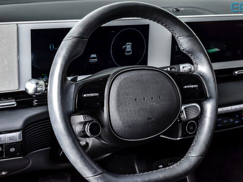 Used 2024 Hyundai Ioniq 5 SEL image 15