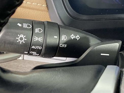 Used 2024 Toyota Grand Highlander AWD image 20