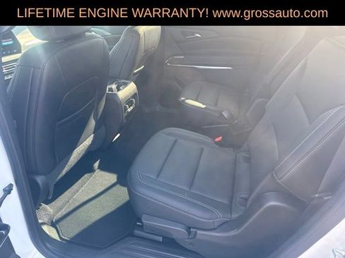 Used 2025 Chevrolet Traverse LT AWD/4WD image 38