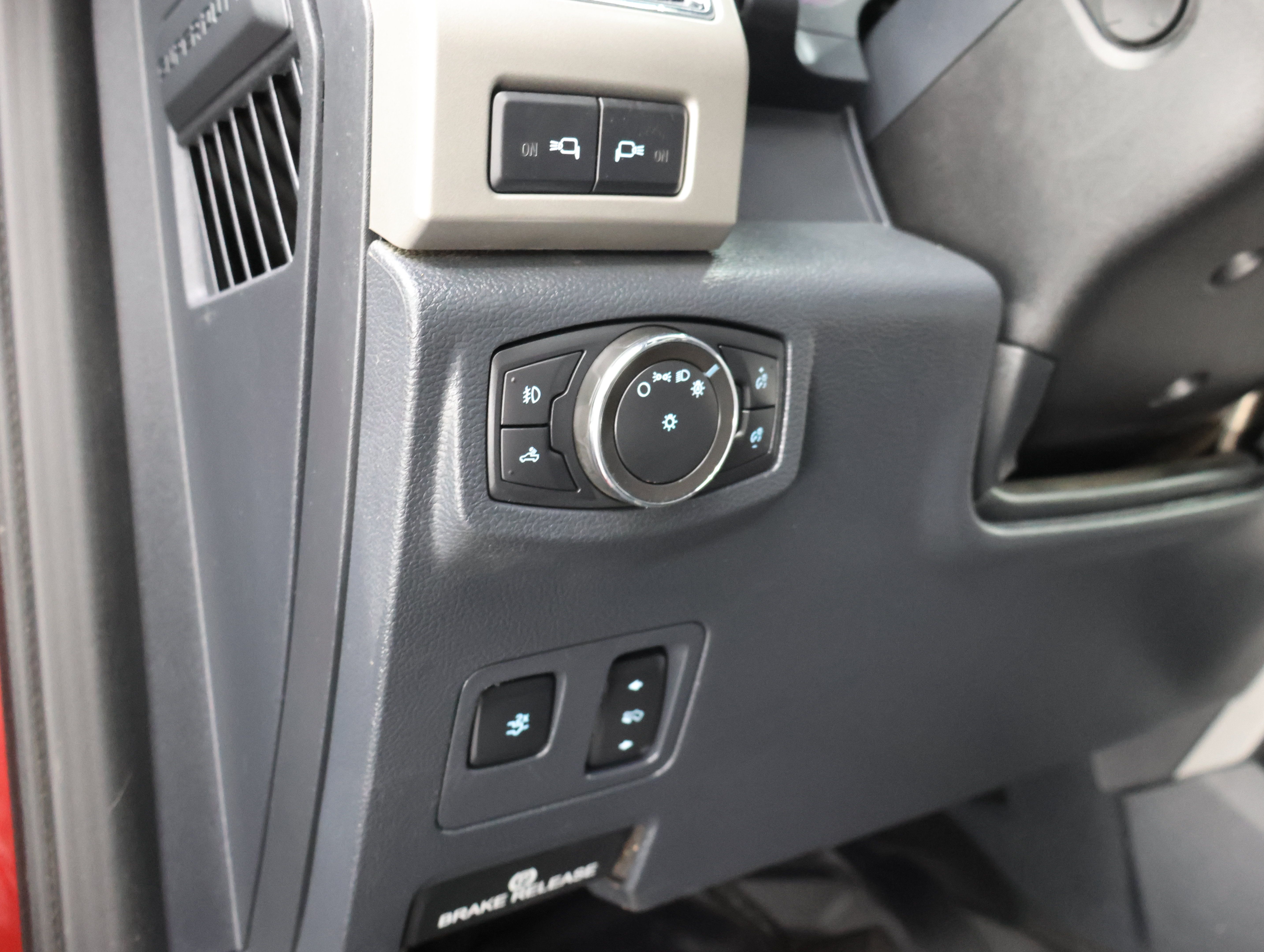 Used 2022 Ford F250 Lariat w/ Tremor Off-Road Package AWD/4WD image 46