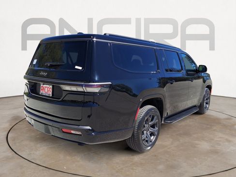 New 2026 Jeep Grand Wagoneer L Limited AWD/4WD image 10