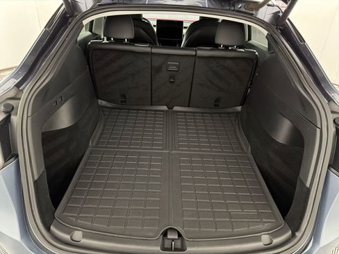 Used 2020 Tesla Model Y Long Range image 26