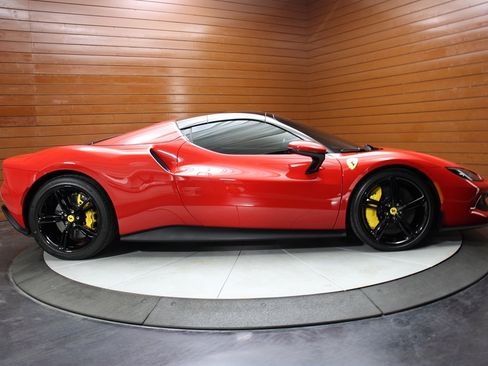 Used 2025 Ferrari 296 GTS image 12