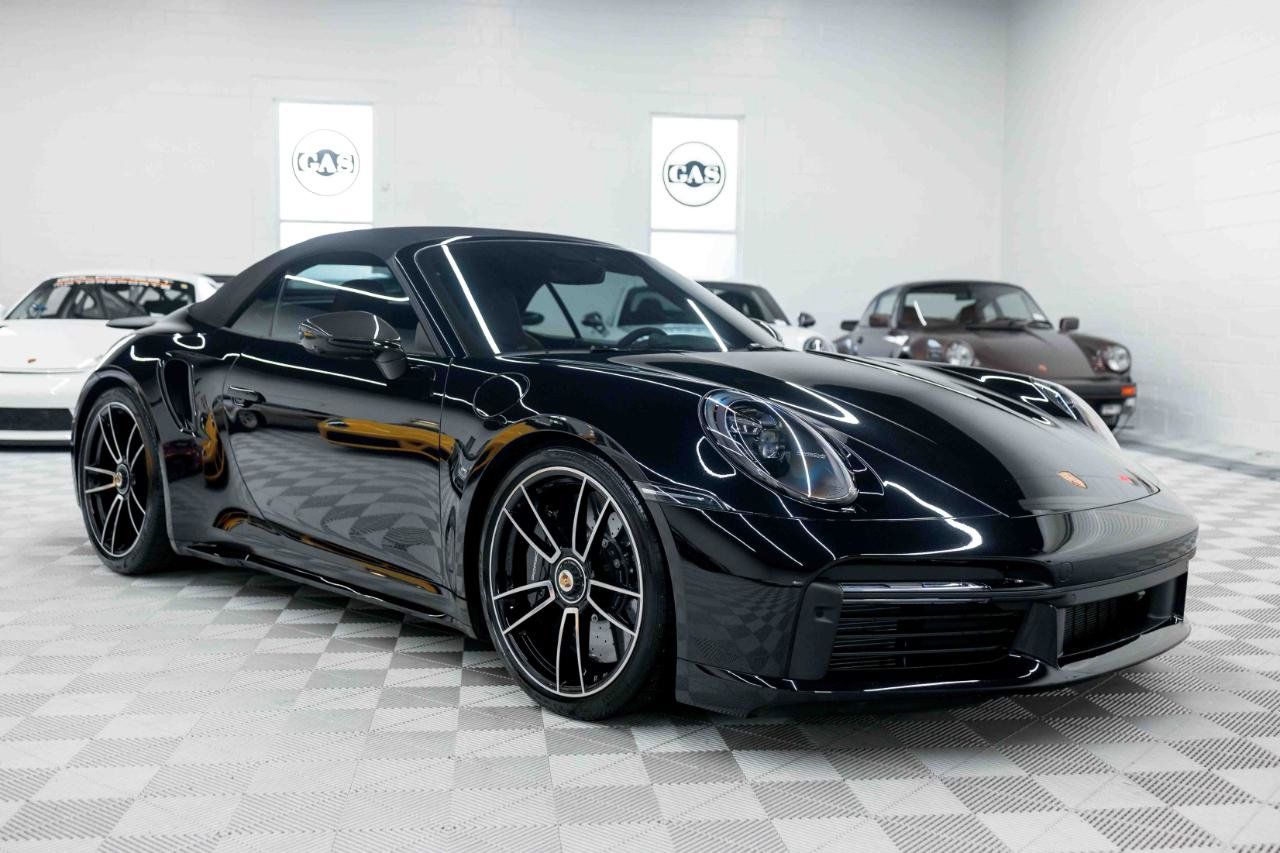 Used 2021 Porsche 911 4 Cabriolet AWD/4WD image 5