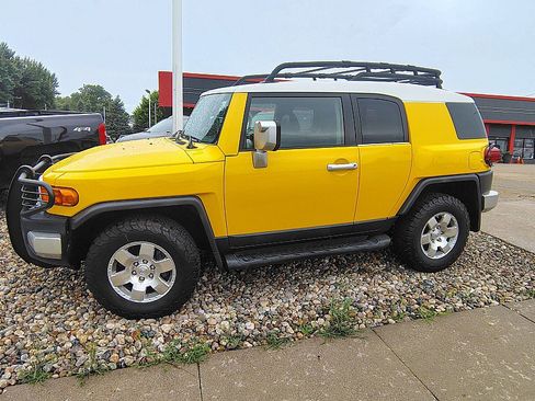 Used 2007 Toyota FJ Cruiser 4WD image 14