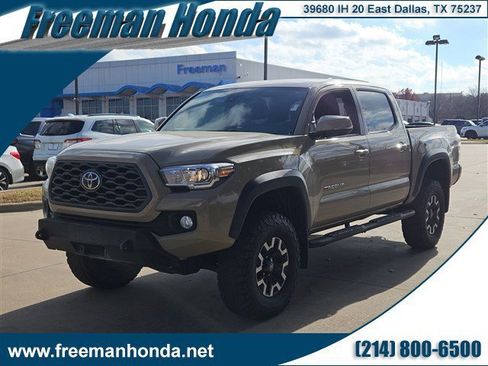 Used 2020 Toyota Tacoma TRD Off-Road image 1