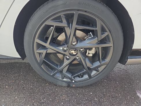 Used 2025 Hyundai Elantra N Line FWD image 9