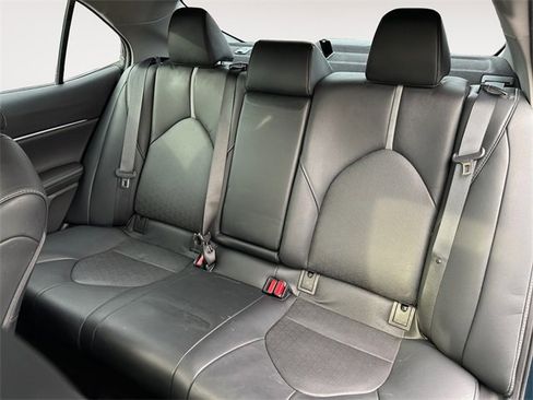Used 2020 Toyota Camry XSE image 13