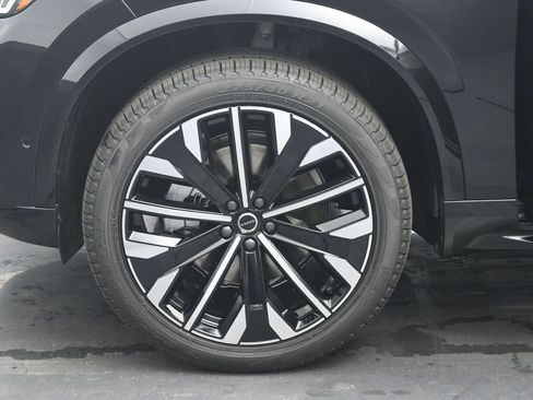 New 2026 Volvo XC90 B6 Ultra w/ Protection Package AWD/4WD image 31