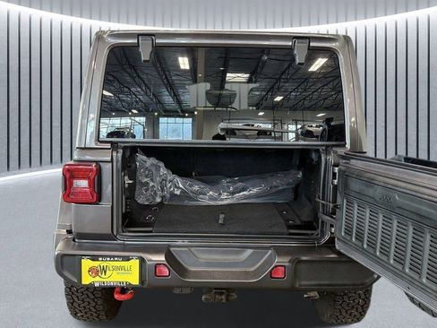 Used 2025 Jeep Wrangler Unlimited Rubicon image 9