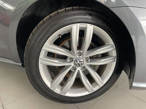 Used 2019 Volkswagen Passat 2.0T Wolfsburg w/ Wheels & Sunroof Package image 9