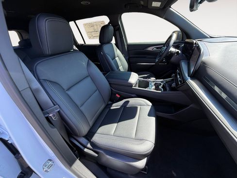 New 2026 Chevrolet Traverse LT w/ Driver Confidence Package FWD image 19