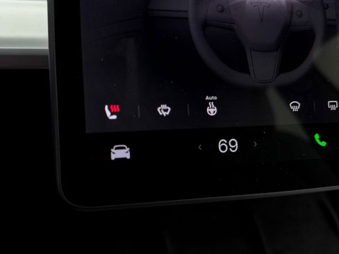 Used 2022 Tesla Model Y Performance image 24