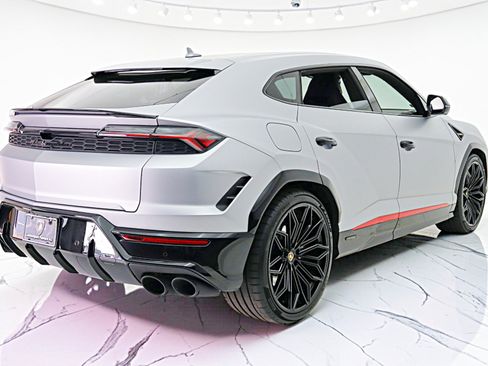 Used 2025 Lamborghini Urus SE AWD/4WD image 11