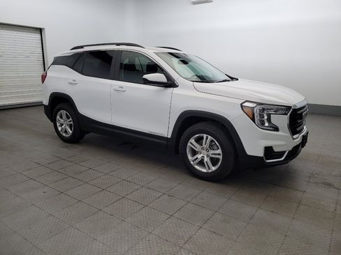 Used 2024 GMC Terrain SLE w/ Driver Convenience Package AWD/4WD image 11