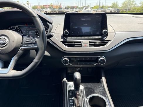 Certified 2023 Nissan Altima 2.5 SR FWD image 19