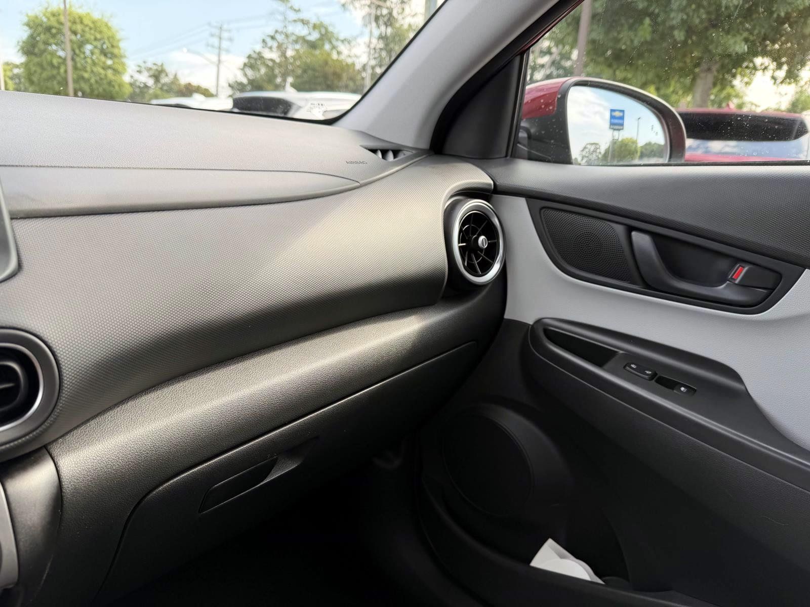 Used 2023 Hyundai Kona SEL w/ Cargo Package AWD/4WD image 29