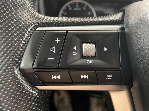 Used 2022 Mitsubishi Outlander ES image 38