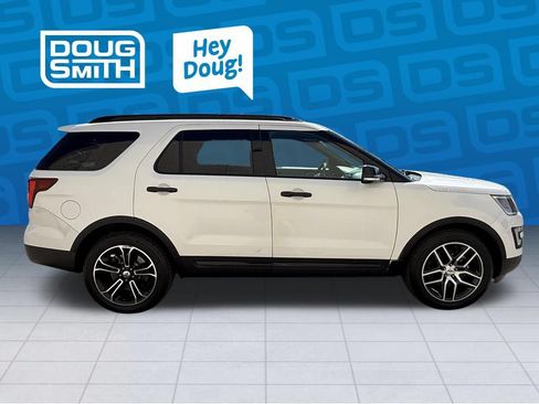 Used 2017 Ford Explorer Sport w/ Equipment Group 401A AWD/4WD image 6