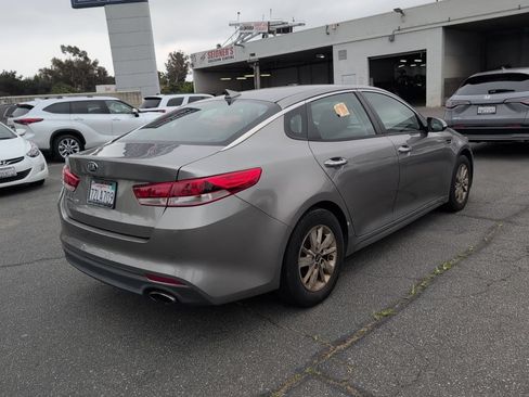 Used 2018 Kia Optima LX FWD image 5