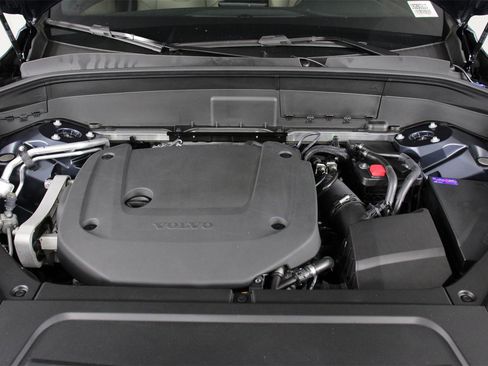 New 2026 Volvo XC90 B6 Plus w/ Protection Package Premier image 12