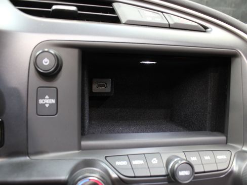 Used 2019 Chevrolet Corvette w/ 2LT w/ 2LT Preferred Equipment Group image 63