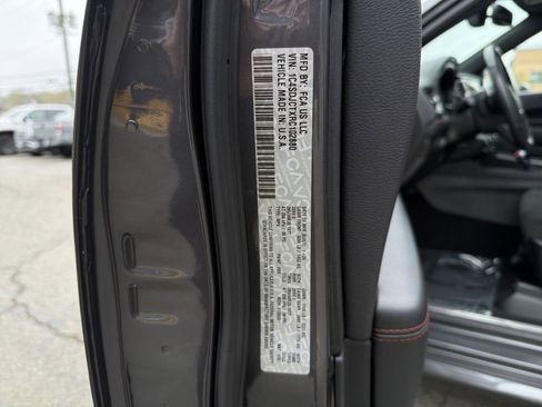 Used 2024 Dodge Durango R/T w/ Blacktop Package AWD/4WD image 29