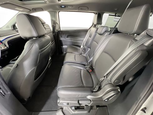 Used 2023 Honda Odyssey Touring image 25