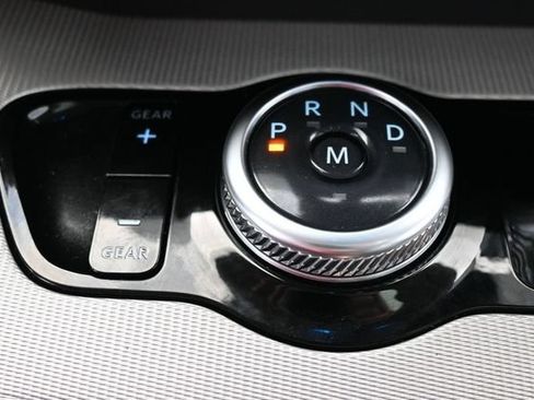 Certified 2025 Ford Expedition Active AWD/4WD image 25