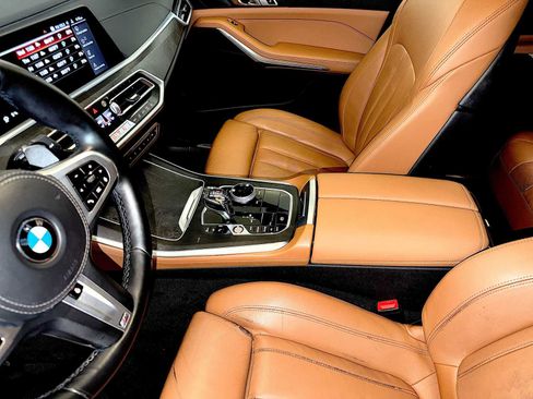 Used 2022 BMW X5 xDrive40i w/ M Sport Package image 19