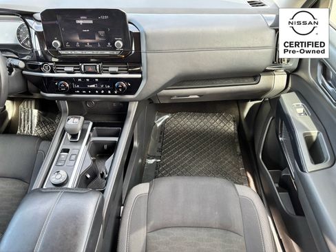 Certified 2024 Nissan Pathfinder SV image 18