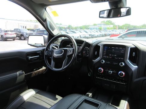 Used 2021 GMC Sierra 1500 Denali w/ Denali Premium Package AWD/4WD image 29