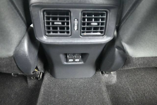 Used 2024 Toyota RAV4 XLE FWD image 16