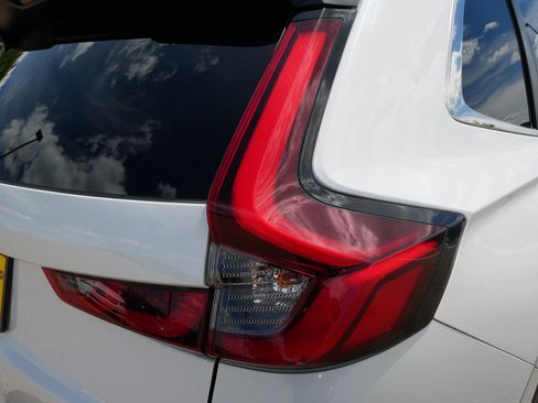 Used 2024 Honda CR-V EX image 17