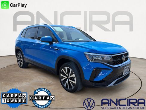 Certified 2023 Volkswagen Taos SE w/ Panoramic Sunroof Package image 1