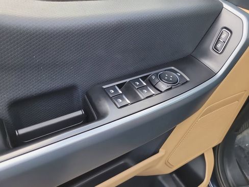 Used 2023 Ford F150 XLT image 14