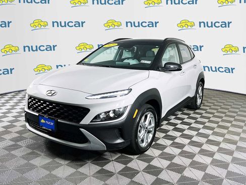 Used 2023 Hyundai Kona SEL image 3